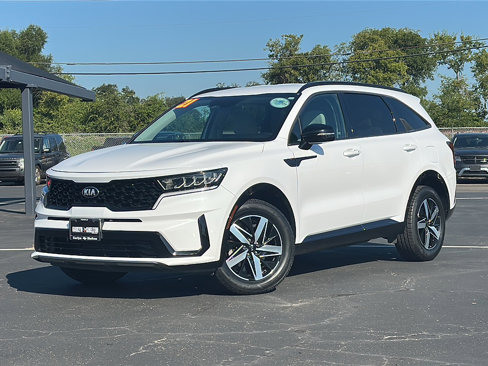 Used 2021 Kia Sorento S image 2