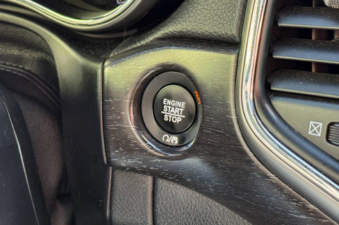 Used 2018 Jeep Grand Cherokee Altitude image 20