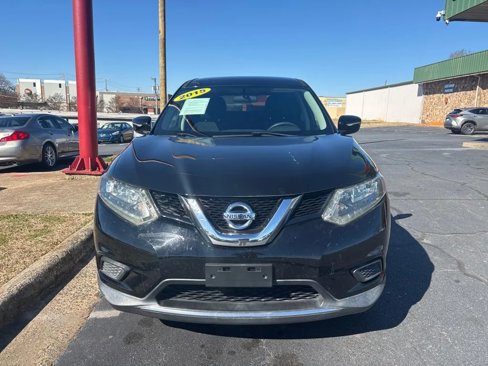 Used 2015 Nissan Rogue S w/ S Family Package image 2