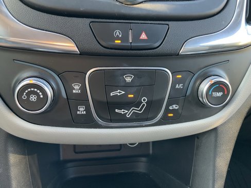 Used 2022 Chevrolet Equinox LS w/ LS Convenience Package image 44
