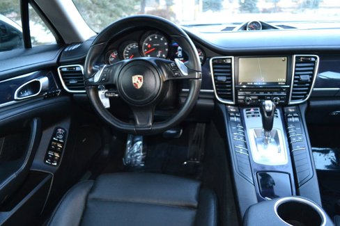 Used 2014 Porsche Panamera 4 w/ Premium Package image 30
