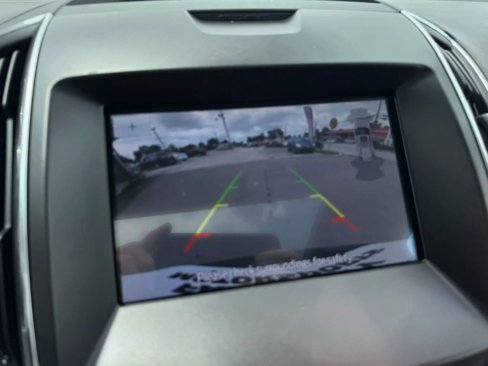Used 2020 Ford Edge Titanium image 38