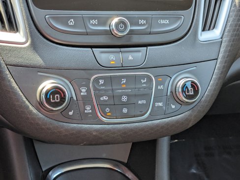 Used 2023 Chevrolet Malibu LT image 25