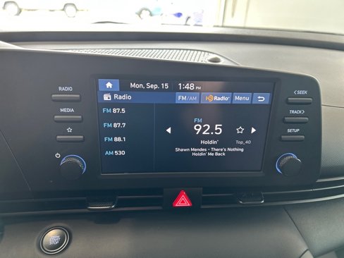 Certified 2025 Hyundai Elantra Sport image 22