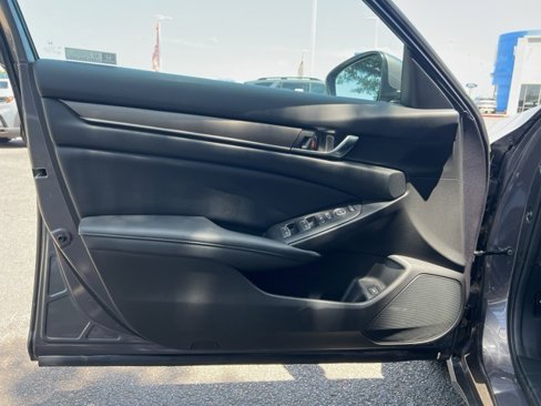 Used 2022 Honda Accord LX image 19