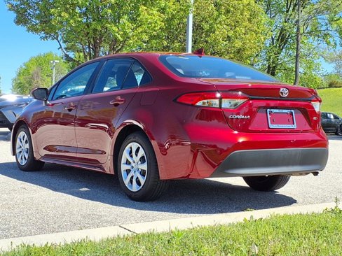 Used 2024 Toyota Corolla LE image 4