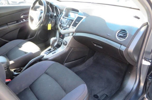 Used 2013 Chevrolet Cruze LT image 17