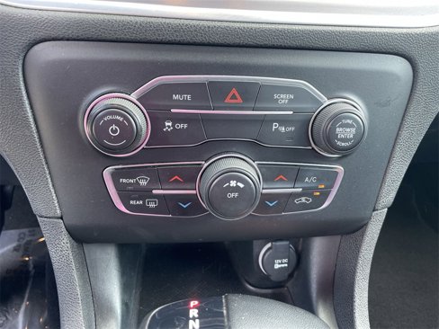 Used 2022 Dodge Charger SXT image 18