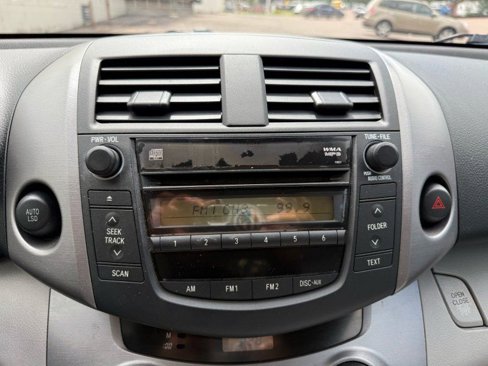 Used 2007 Toyota RAV4 2WD image 17
