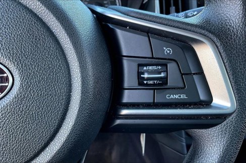 Used 2017 Subaru Impreza 2.0i image 11