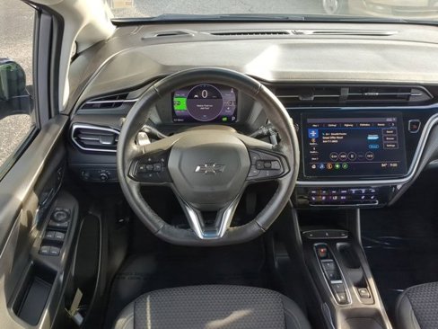 Used 2022 Chevrolet Bolt LT image 16