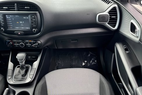 Used 2020 Kia Soul LX image 29