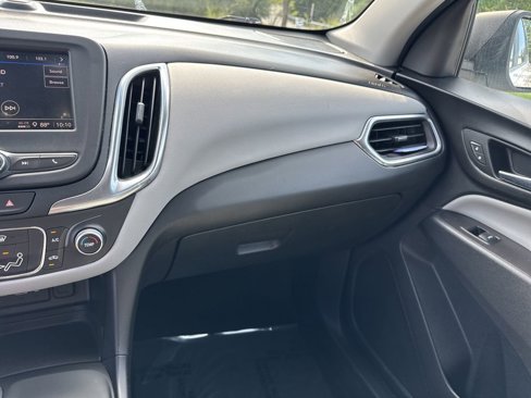 Used 2022 Chevrolet Equinox LS w/ LS Convenience Package image 25