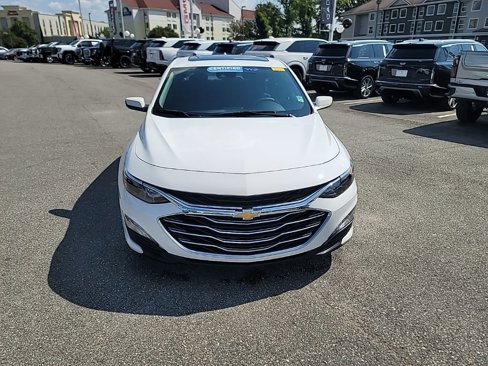 Used 2024 Chevrolet Malibu LT image 2