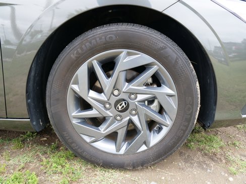 Used 2024 Hyundai Elantra SEL image 10