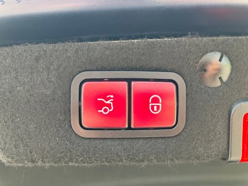 Used 2018 Mercedes-Benz C 300 Sedan image 29