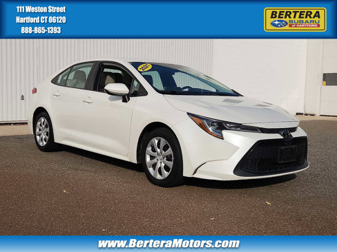 Used 2021 Toyota Corolla LE image 1
