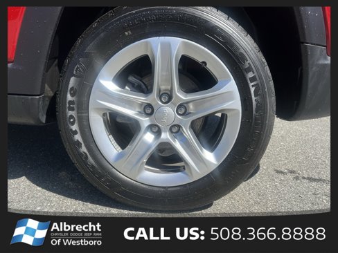 Certified 2023 Jeep Compass Latitude w/ Convenience Group image 32