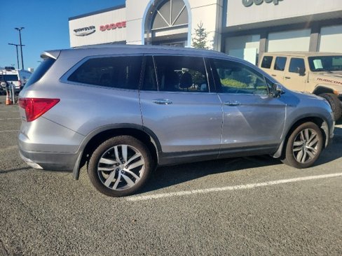 Used 2016 Honda Pilot Touring image 7
