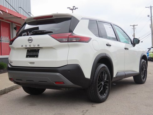 Used 2022 Nissan Rogue S image 15
