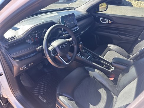 Used 2022 Jeep Compass Altitude image 13