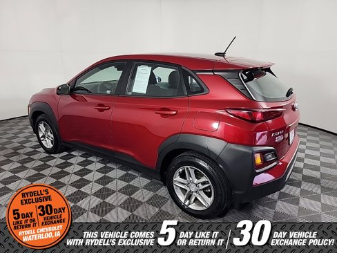 Used 2021 Hyundai Kona SE image 7