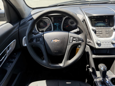 Used 2017 Chevrolet Equinox LS image 18
