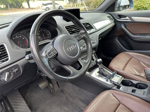 Used 2016 Audi Q3 2.0T Premium Plus w/ Technology Package image 19