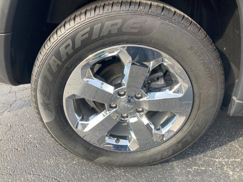 Used 2019 Jeep Compass Latitude w/ Popular Equipment Group image 26