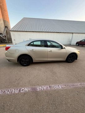 Used 2016 Chevrolet Malibu LT image 7