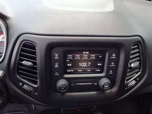 Used 2018 Jeep Compass Sport image 21