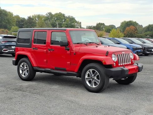 Used 2017 Jeep Wrangler Unlimited Sahara image 2