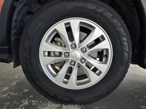 Used 2023 Mitsubishi Outlander Sport ES image 32