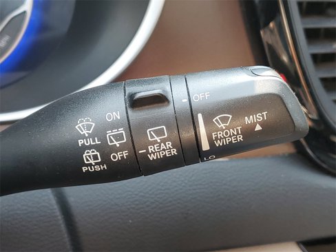 Used 2017 Chrysler Pacifica Touring-L image 20