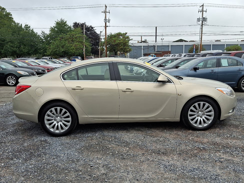 Used 2011 Buick Regal CXL w/ RL5 Preferred Equipment Group image 8