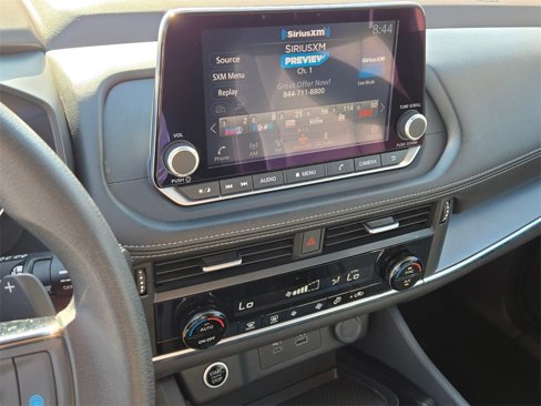 Used 2023 Nissan Rogue SV image 23