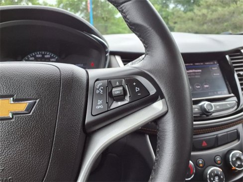 Certified 2022 Chevrolet Trax LT w/ LT Convenience Package image 15
