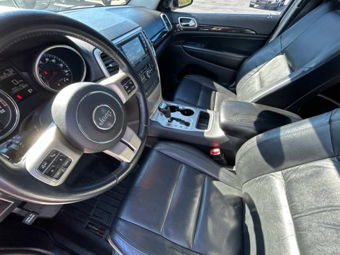 Used 2013 Jeep Grand Cherokee Laredo image 10