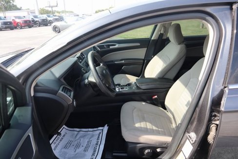 Used 2020 Ford Fusion S image 5