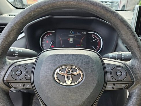 Used 2023 Toyota RAV4 XLE image 26