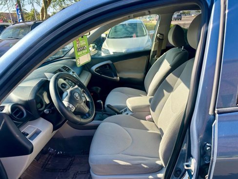 Used 2007 Toyota RAV4 Limited image 10