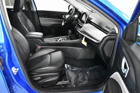 Used 2022 Jeep Compass Latitude image 14