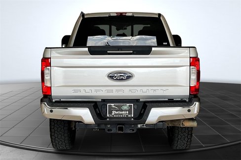 Used 2019 Ford F250 Lariat w/ Lariat Ultimate Package image 4