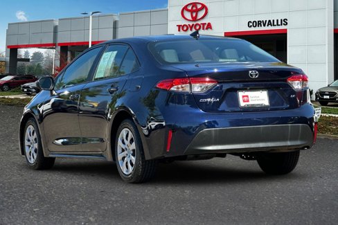 Used 2023 Toyota Corolla LE image 6