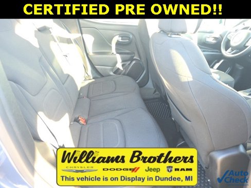 Certified 2022 Jeep Renegade Latitude w/ Convenience Group image 26