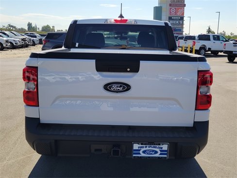 New 2025 Ford Maverick XL image 9