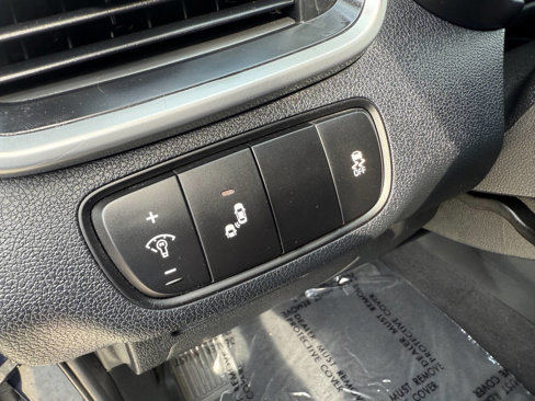 Used 2019 Kia Sorento FWD V6 image 24