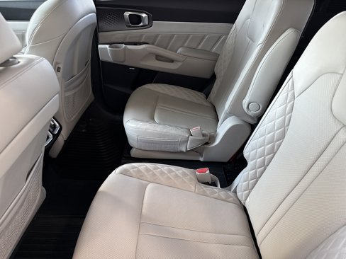 Used 2021 Kia Sorento SX image 32