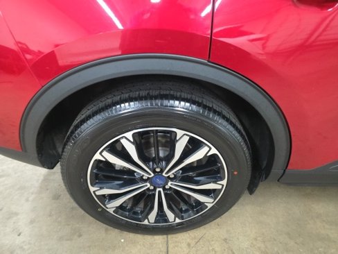 Used 2022 Ford Escape SE w/ SE Sport Appearance Package image 8