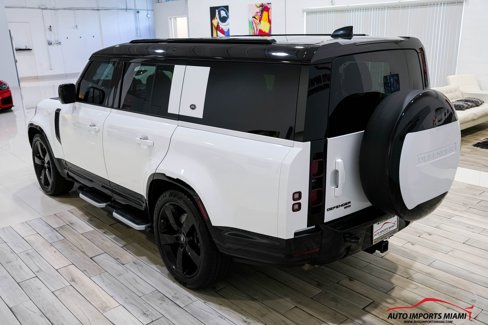 Used 2023 Land Rover Defender 110 X-Dynamic SE image 16